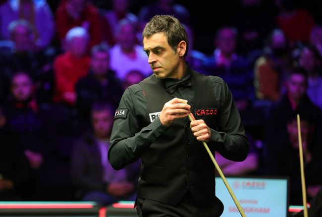 他在低位脚 他在低位脚