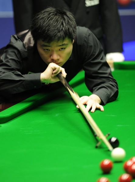 分析双方以 分析双方以