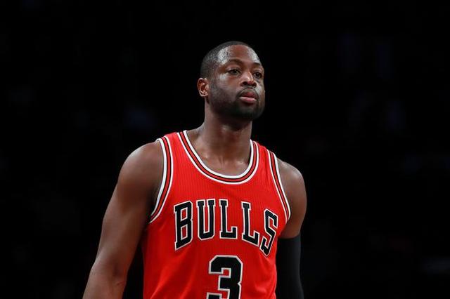 F1中国大奖赛：汉密尔顿夺得冲刺赛排位赛杆位