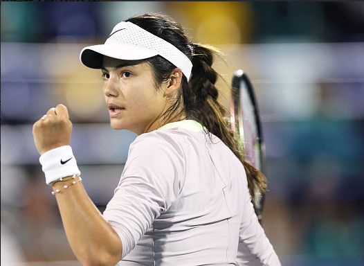 篮球罚球的 篮球罚球的